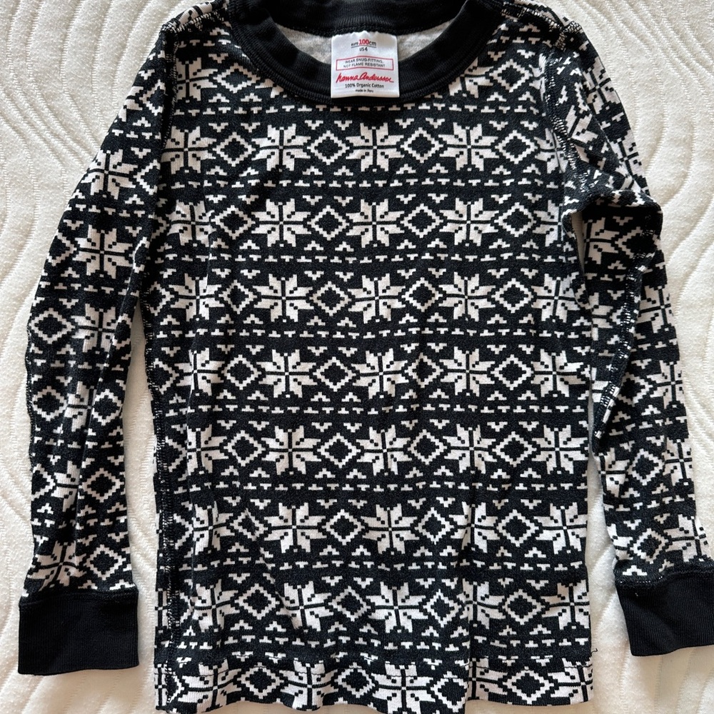 Hannah Anderson Christmas pajama top